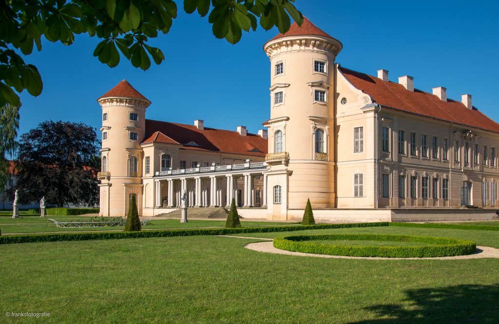 Die Schlossinsel Schloss Rheinsberg erkunden Schlossinsel