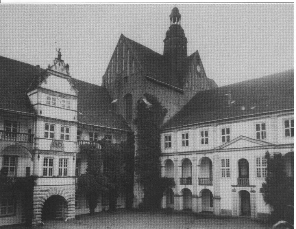 Innenhof Schloss Dargun Schloss Dargun - Innenhof