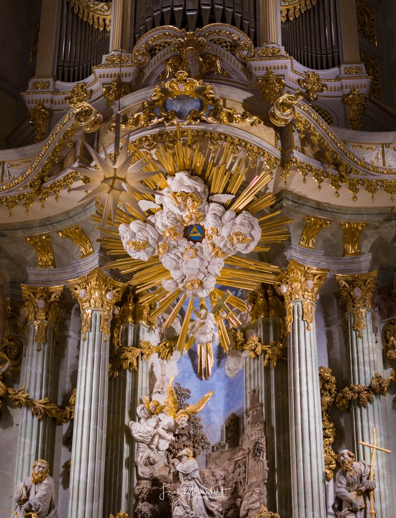 Altar in der Frauenkirche Weihnachtsstadt Dresden